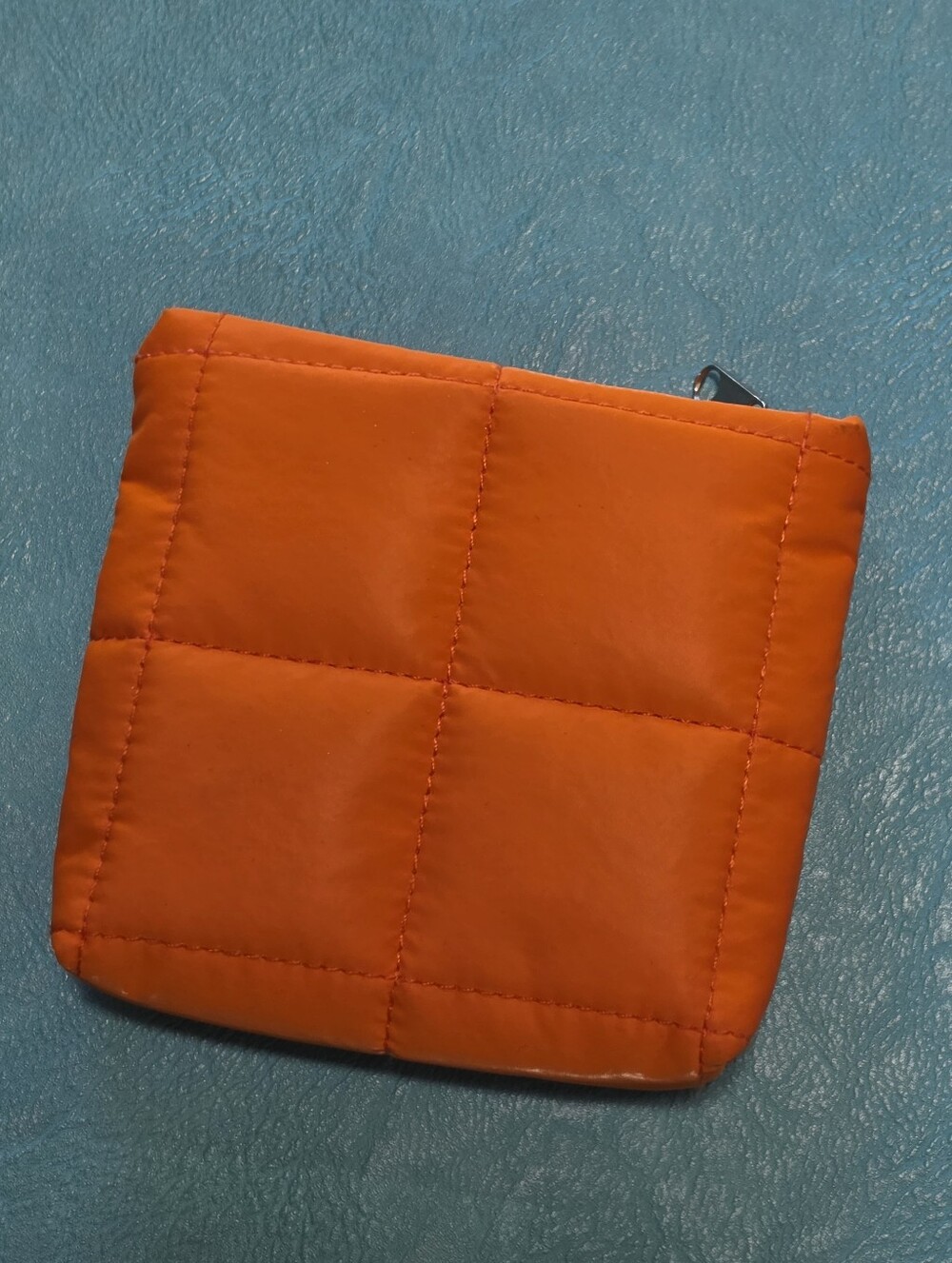 Y2k Lizzie Mcguire Profusion Mini Orange Puffer Pouch - Picture 8 of 8